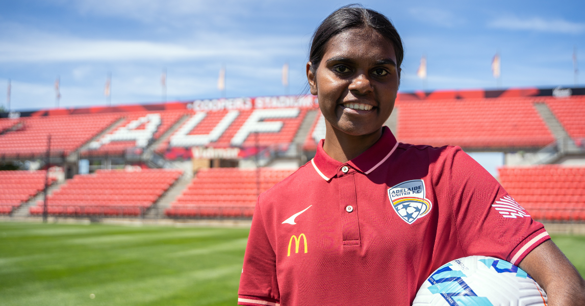 shay evans signs with Adelaide United